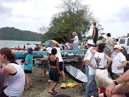 Regatta7.jpg (56875 bytes)