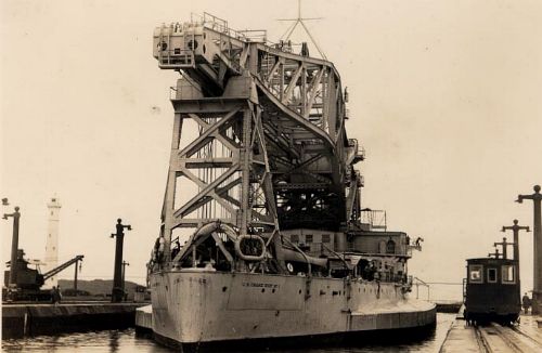 davis19a.JPG (31176 bytes)